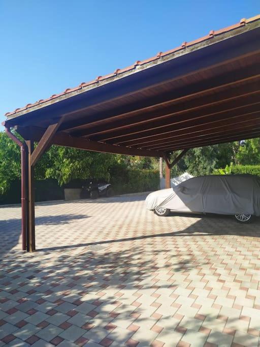Greek Style Ground Floor Apartment & Pool Ialysos  Luaran gambar